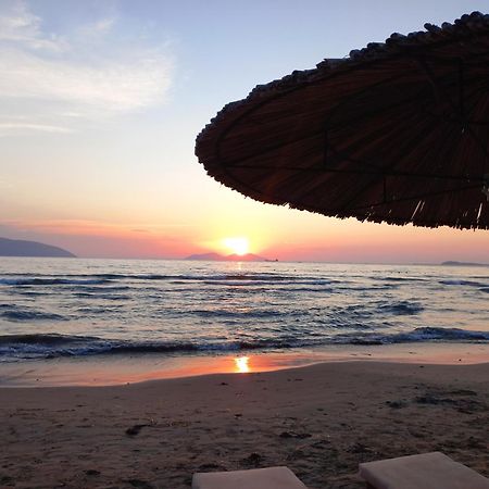 Lungomare Apartament Sea View วญอเรอ ภายนอก รูปภาพ